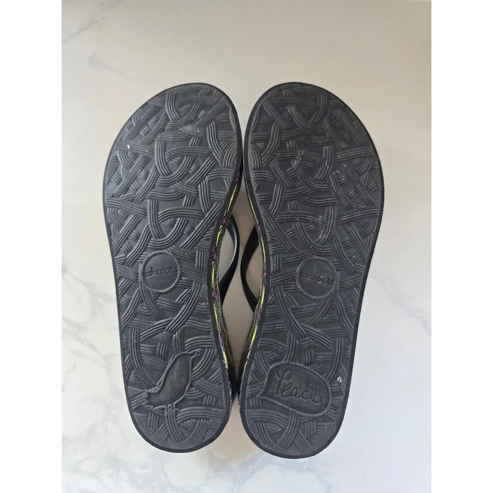 Sakroots Womens 7 Mandala Print Platform Wedge Flip Flops Sandals Peace